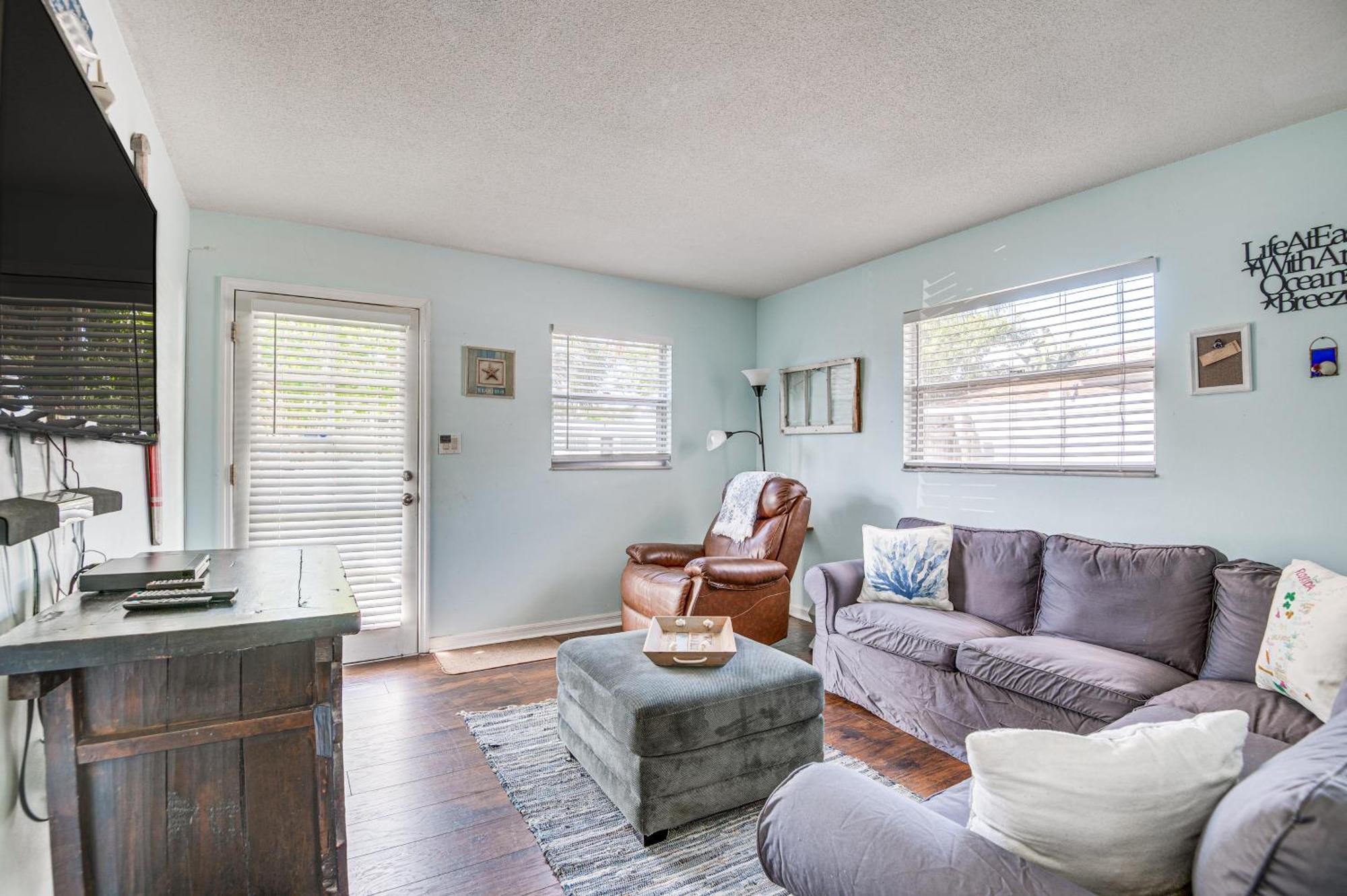 Cape Canaveral Cottage With Hot Tub Walk To Beach Εξωτερικό φωτογραφία